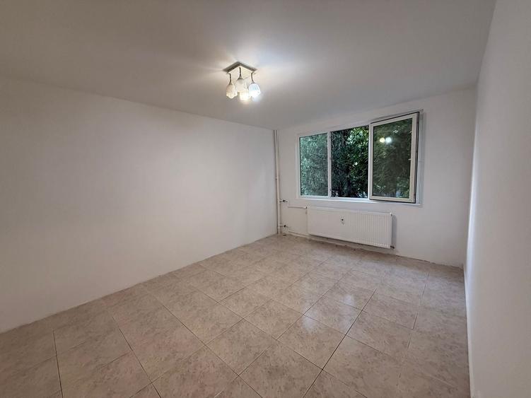 Apartament cu 2 camere decomandat în Drumul Taberei