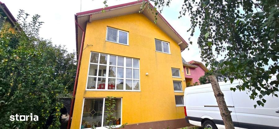 Casă cu 7 camere cu Teren 600 Mp în Balotești