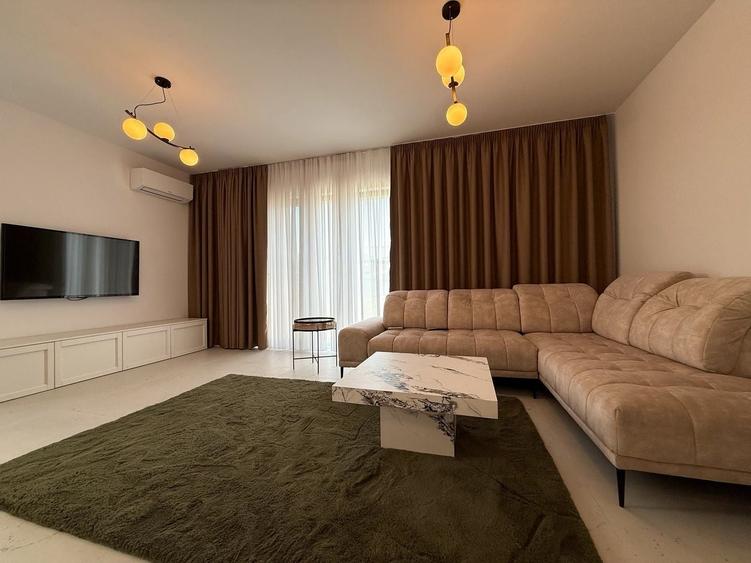 Duplex cu 4 camere cu Piscina în Corbeanca
