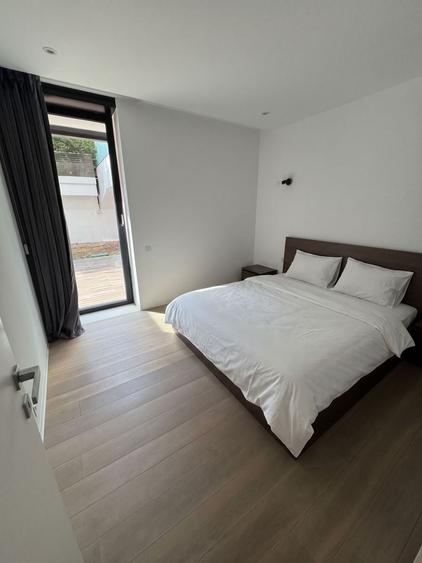 Apartament cu 4 camere semidecomandat, mobilat în Primăverii