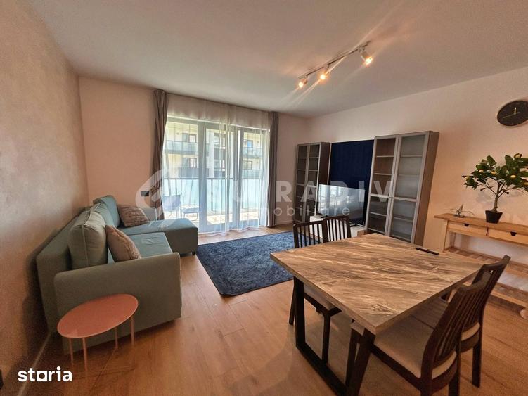 Apartament cu 3 camere semidecomandat în Dâmbul Rotund