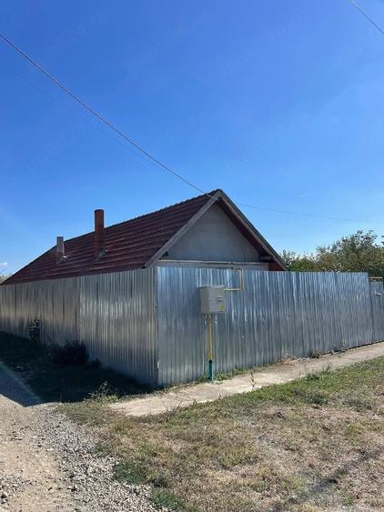 Casă cu Teren 660 Mp în Mândruloc