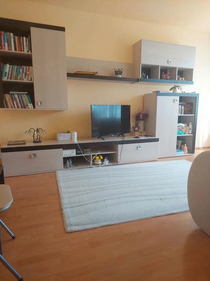 Apartament cu 3 camere decomandat în Politehnica