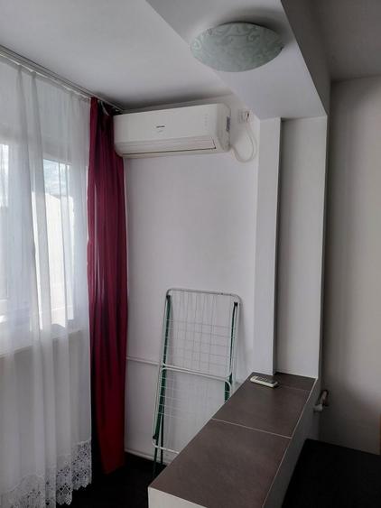 Apartament semidecomandat în 1 Mai
