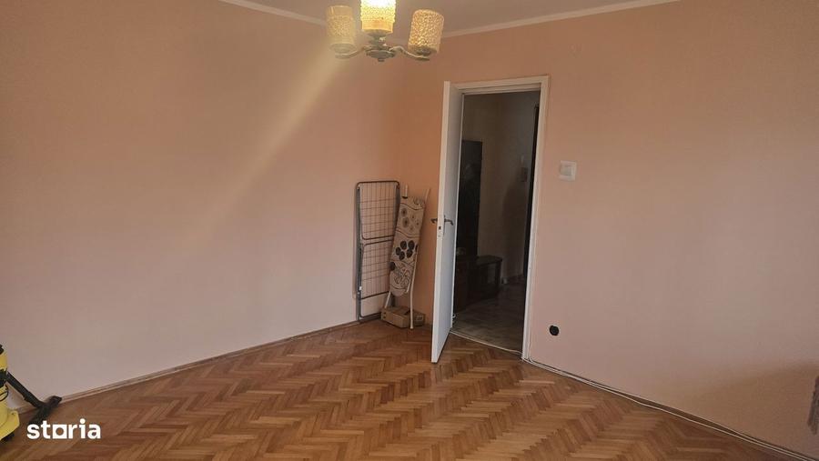Apartament cu 2 camere în Piața Centrală