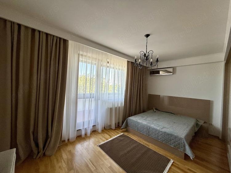 Apartament cu 3 camere decomandat în Sisești