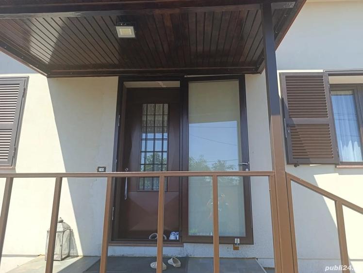 Casă cu 4 camere în Târgu Neamț