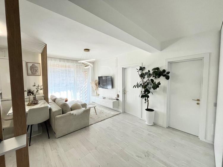 Apartament cu 2 camere semidecomandat în Florești