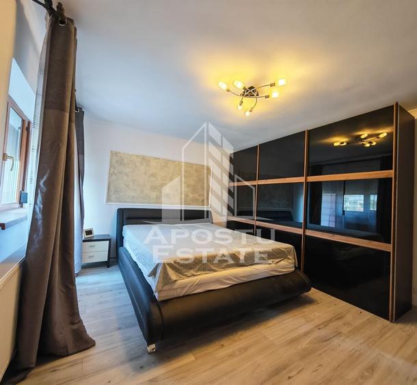 Duplex cu 5 camere cu Canalizare în Dumbrăvița