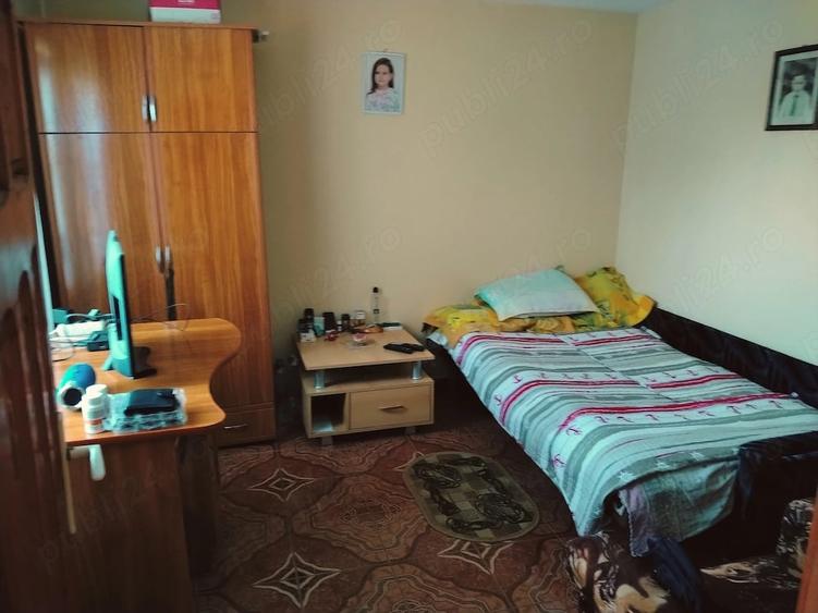 Casă cu Teren 1000 Mp în Mihăești