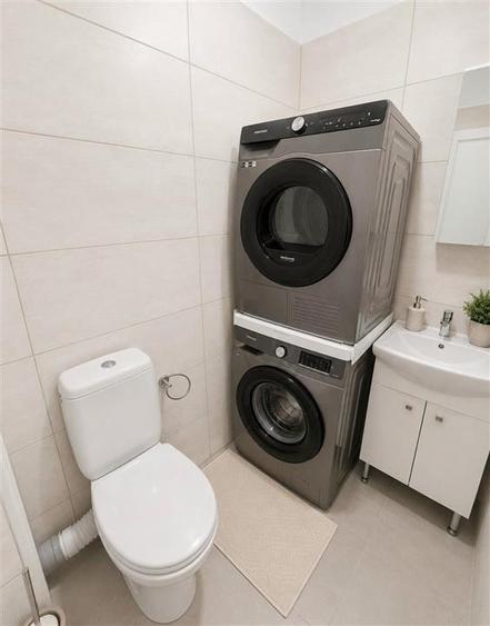 Apartament cu 3 camere decomandat în Cug