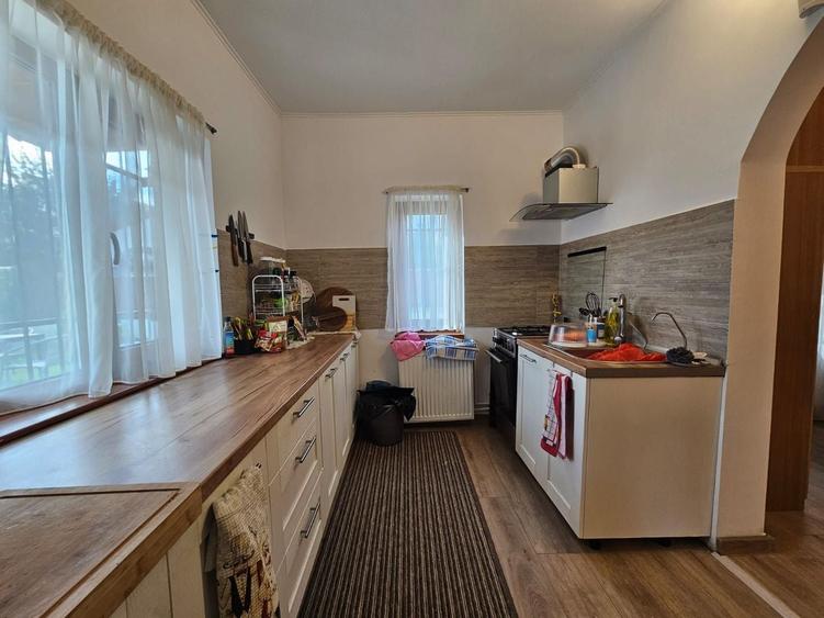 Casă cu 19 camere cu Canalizare în Nord
