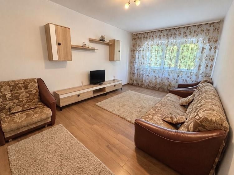 Apartament cu 2 camere decomandat în Traian