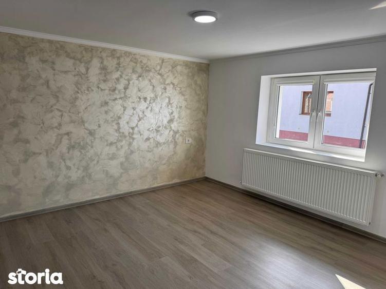 Casă cu 4 camere cu Teren 101 Mp în Central