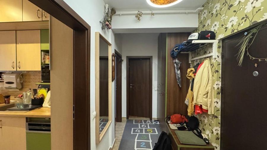 Apartament cu 5 camere decomandat, mobilat în Dristor