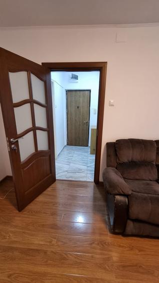 Apartament cu 2 camere semidecomandat în P-ța Unirii
