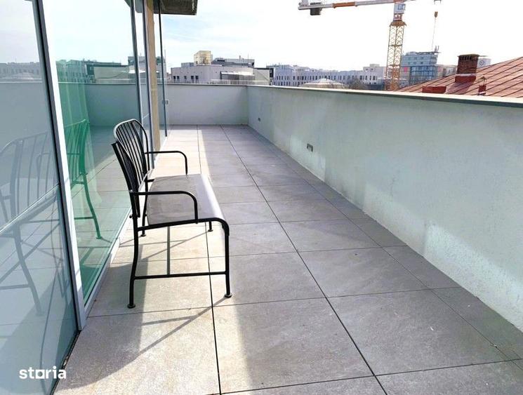 Apartament cu 3 camere decomandat în Victoriei