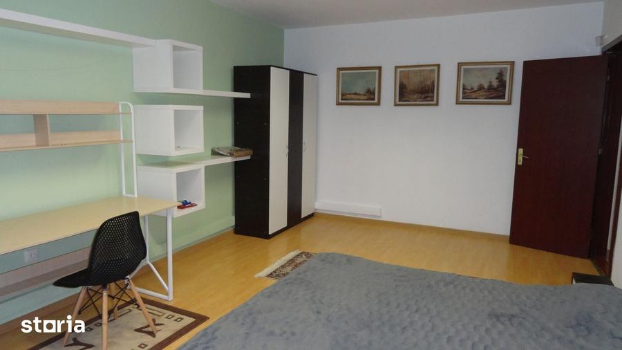 Apartament cu 3 camere în Mărăști