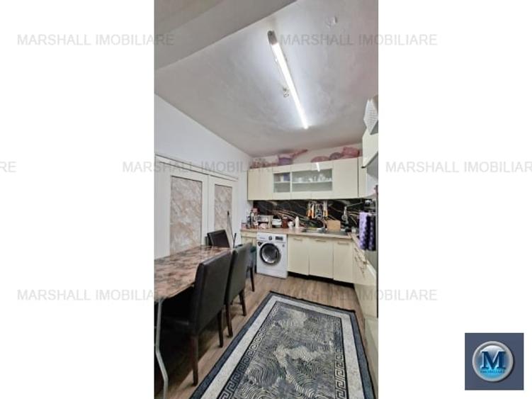 Casă cu 5 camere cu Canalizare în Central