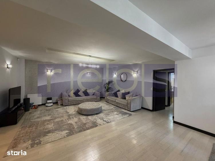 Apartament cu 3 camere în Străulești