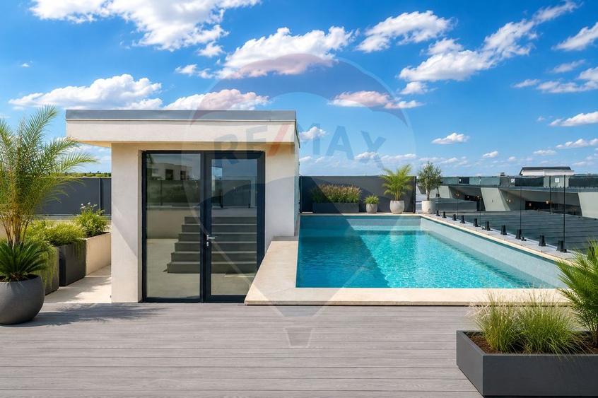Casă individuală cu 5 camere cu Piscina în Central