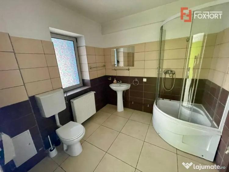 Spațiu comercial, de 585 mp, în Simion Bărnuțiu