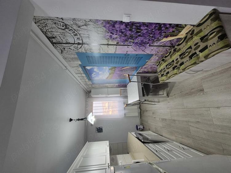 Apartament cu 4 camere semidecomandat în Dumbrava 2