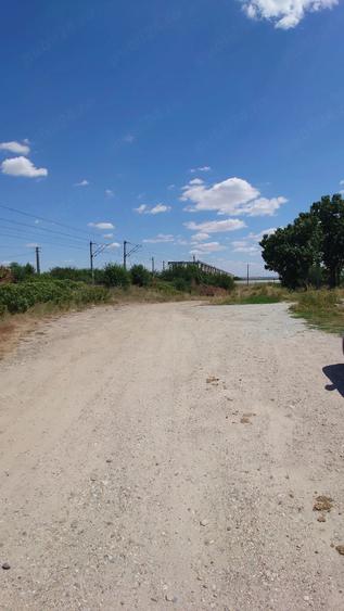 Teren de 1400 mp, în Stoenești