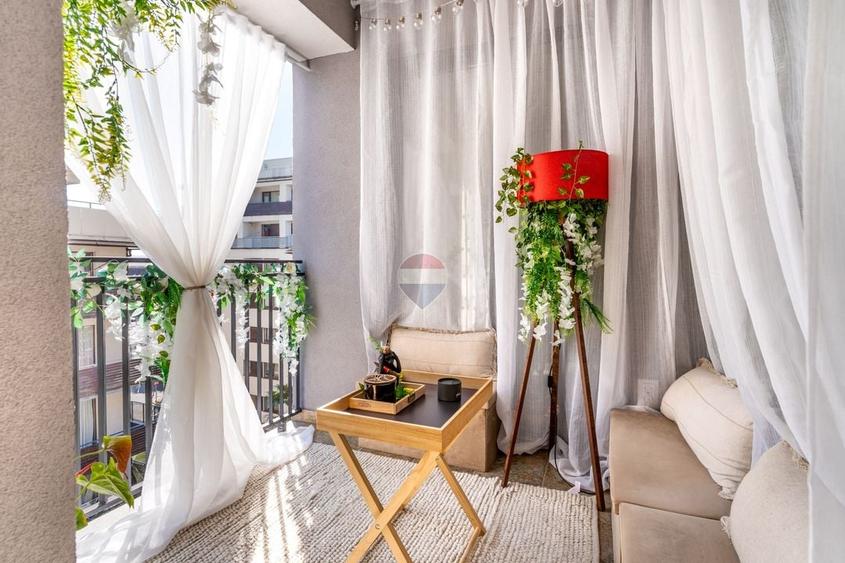 Apartament cu 2 camere semidecomandat, mobilat în Bună Ziua