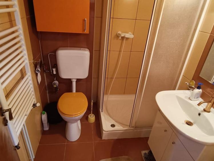 Apartament cu 3 camere, mobilat în Peninsula
