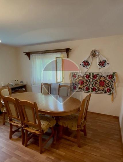 Casă cu 4 camere cu Teren 1123 Mp în Breb