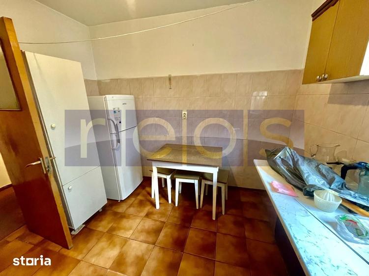 Apartament cu 3 camere semidecomandat în Titan