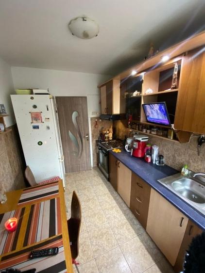 Apartament cu 2 camere semidecomandat, mobilat în Tătărași — fotografia 2