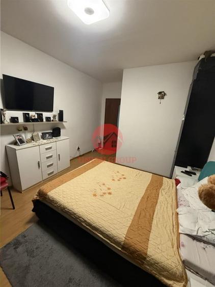Apartament cu 2 camere decomandat în CET
