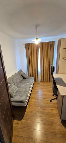 Duplex cu 4 camere cu Canalizare în Giroc