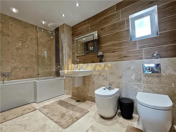 Apartament cu 5 camere decomandat, mobilat în Burdujeni