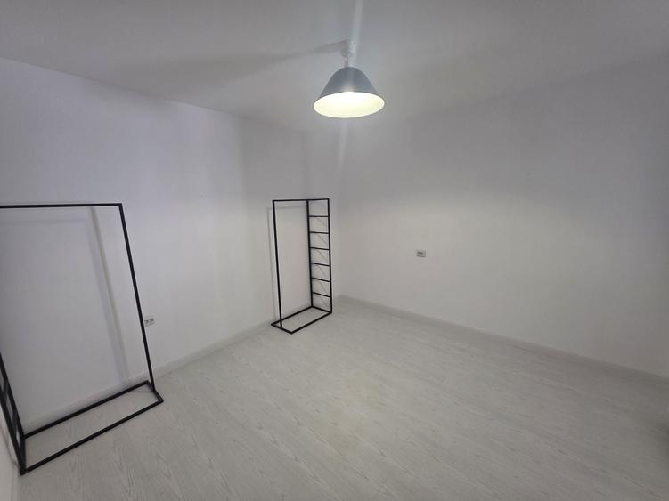 Casă cu 4 camere cu Teren 252 Mp în Sârbi