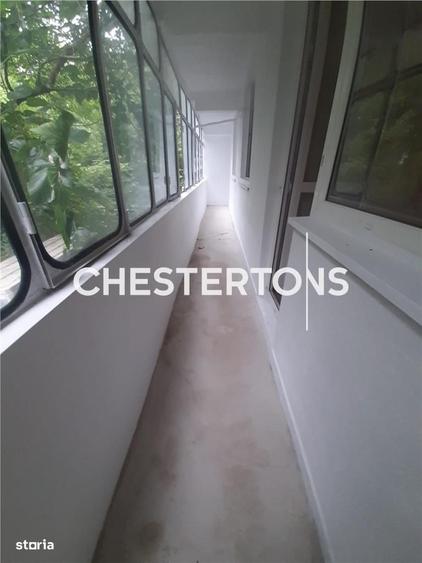 Apartament cu 3 camere decomandat în Tineretului
