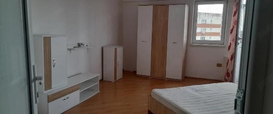 Apartament cu o camera de vanzare -direct de la proprietar str Brailei bl BR5A - 1