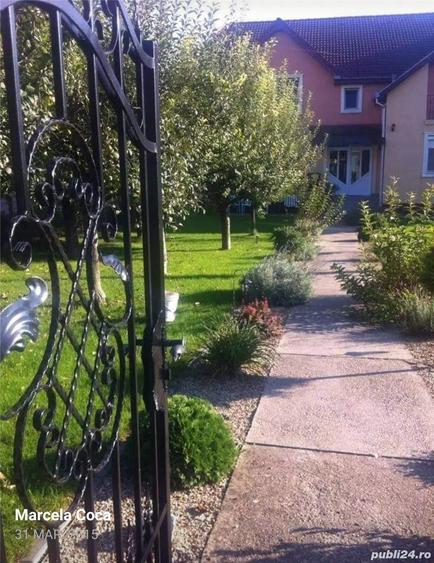 Casă cu 8 camere în Sânmartin