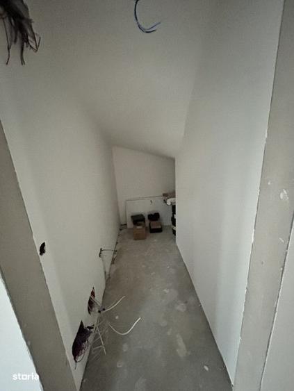 Casă cu 4 camere în Chinteni