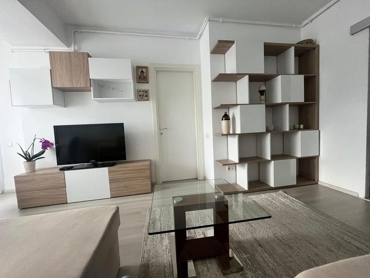 Apartament cu 2 camere decomandat în Aviației