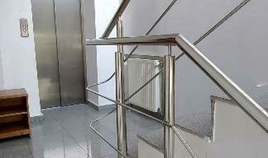 Apartament cu 3 camere în Primăverii