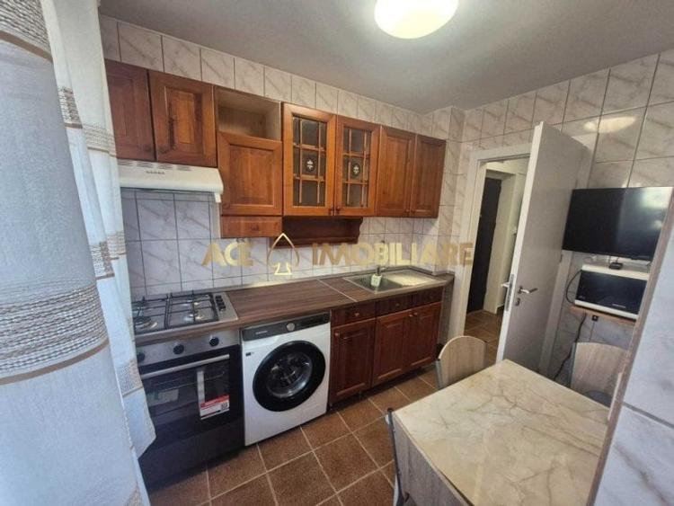 Apartament cu 3 camere decomandat, mobilat în Dristor