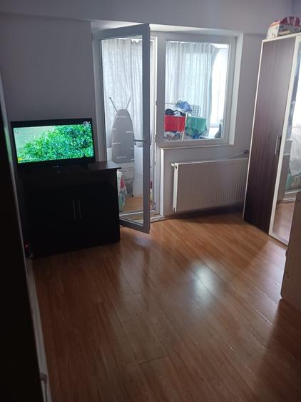 Garsonieră decomandată în Exterior Vest