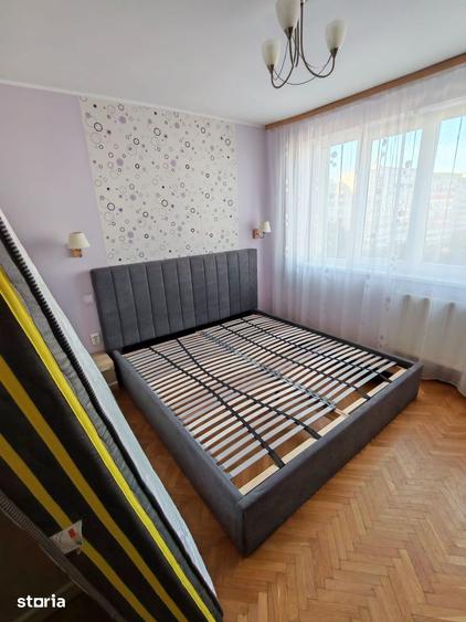 Apartament cu 3 camere semidecomandat, mobilat în Colentina