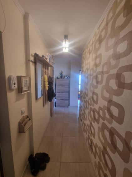 Apartament cu 2 camere decomandat, mobilat în Energia