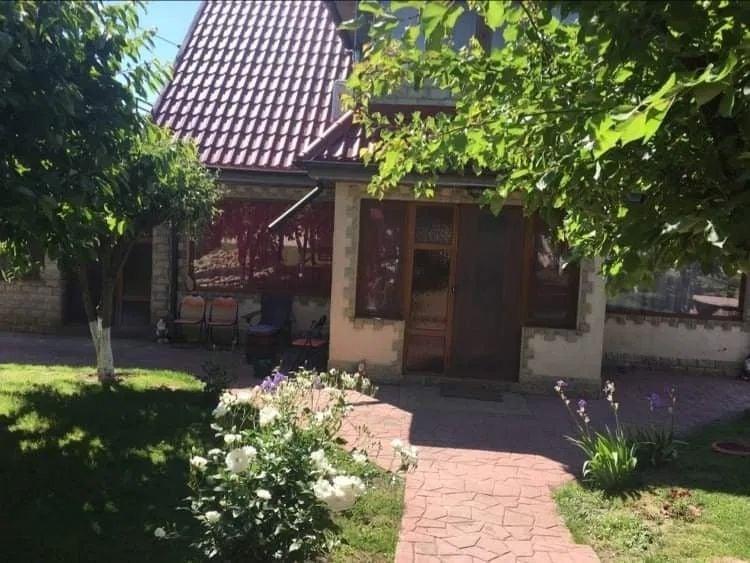 Casă individuală cu 5 camere cu Canalizare în Odaia Manolache