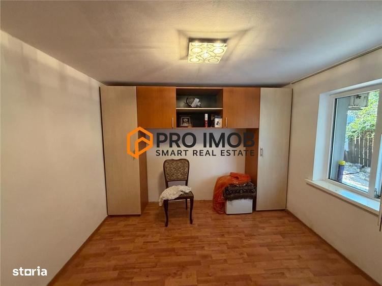 Casă cu 3 camere decomandat în Băceni