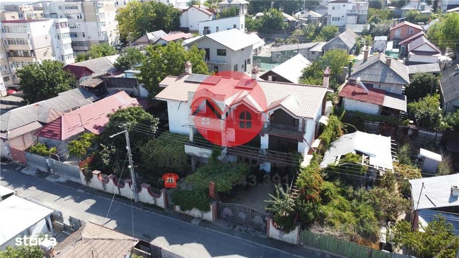 Casă cu 4 camere în Pelican